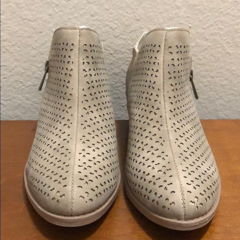 Bootie - Picture 6 of 8